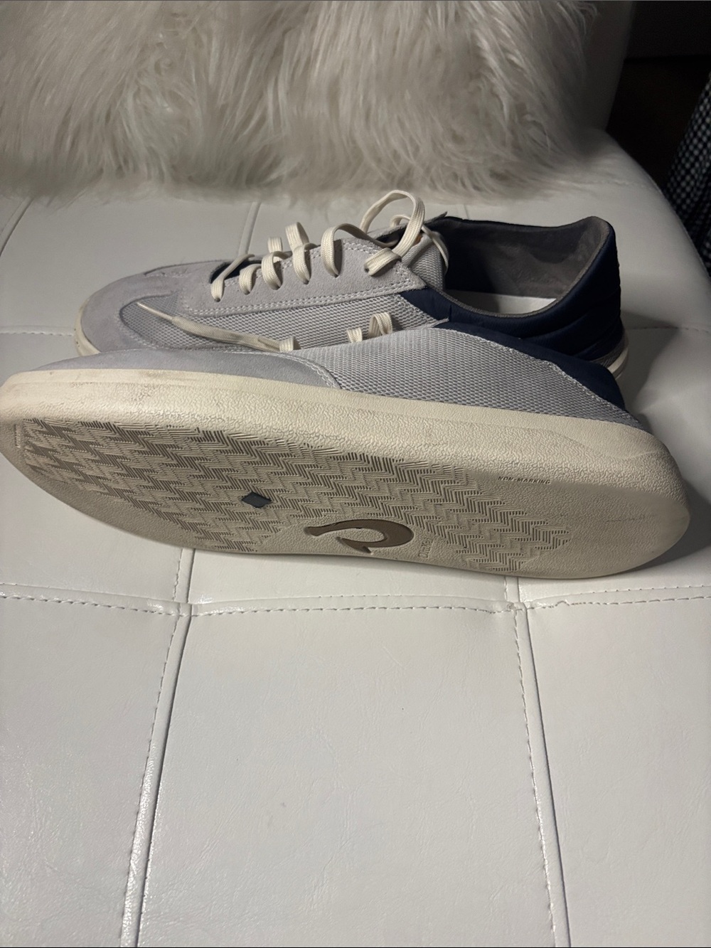 OluKai Men's Low-Top Sneakers in Light Gray with Cream Sole and Navy Heel - Picture 4 of 13